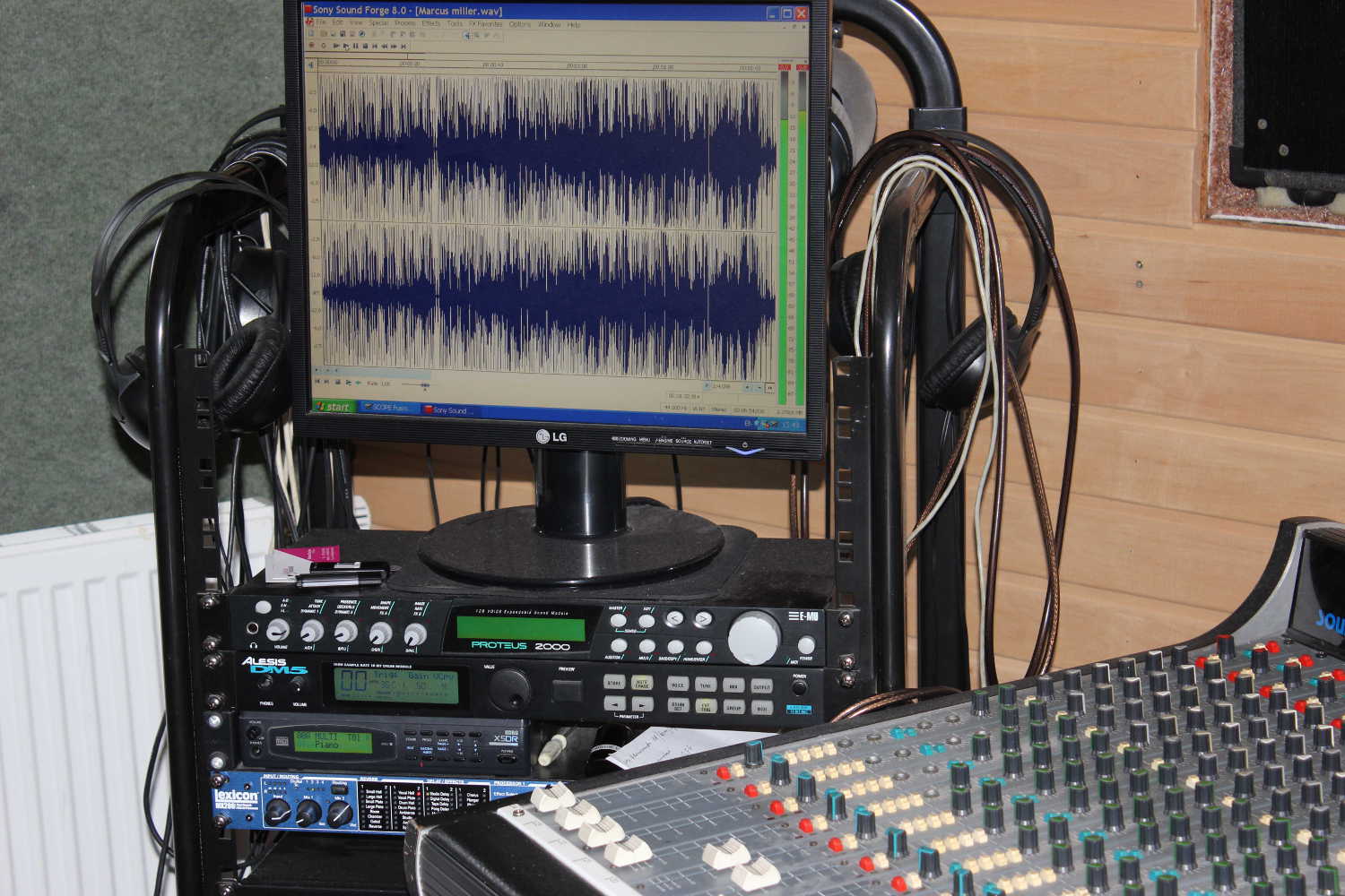 Audio masteringas garso įrašų studijoje "Dominanta"